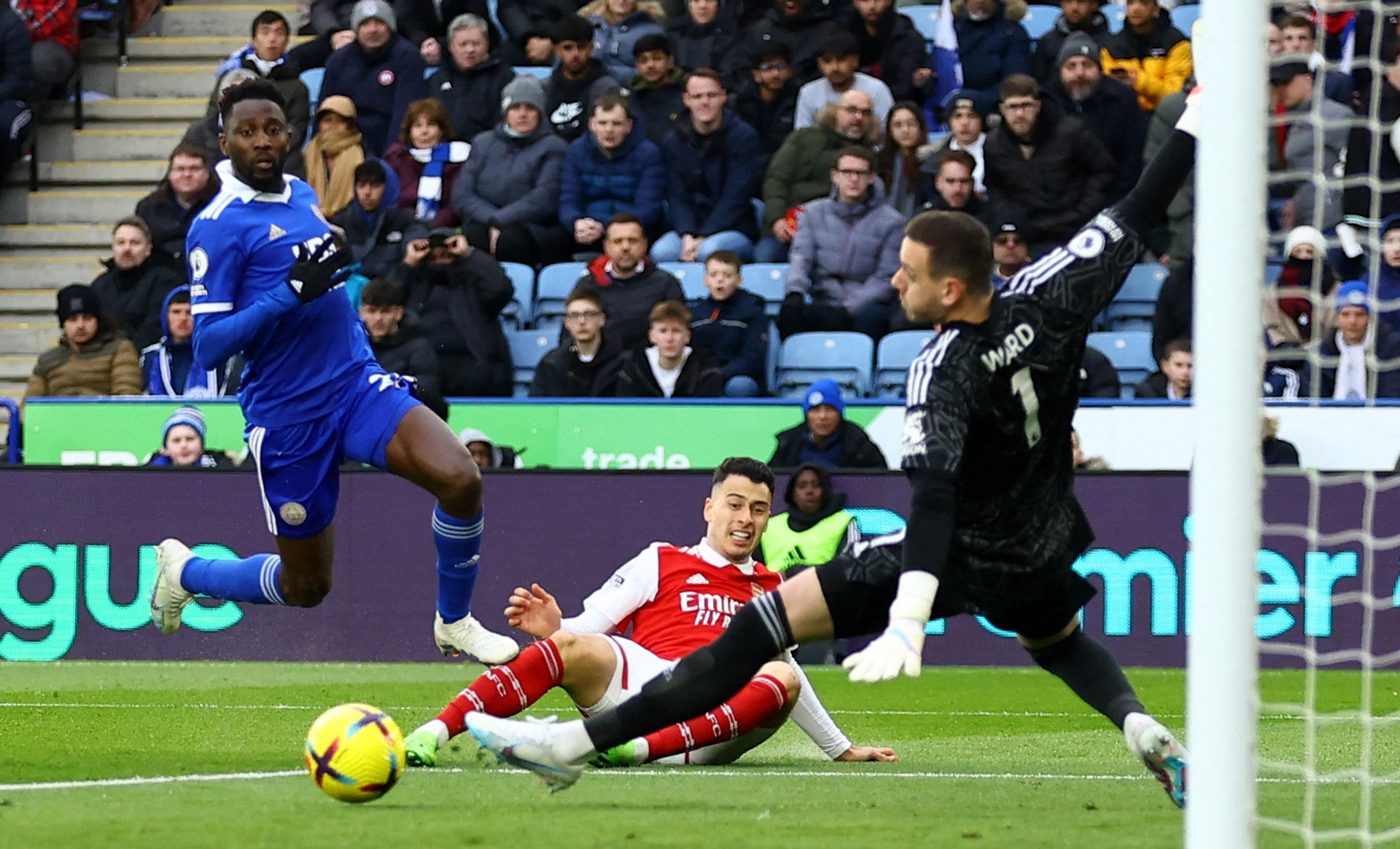 他的沉着和 他的沉着和